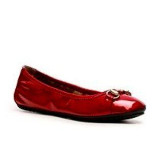 NIB Me Too Red Patent Leather Ballet Flat Size 7